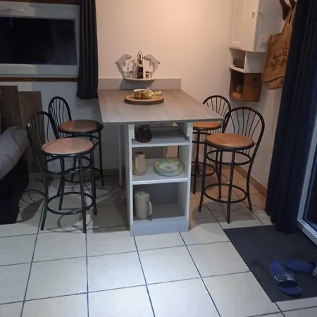 Holiday home Avec Jardin Saint-Julien-des-Landes